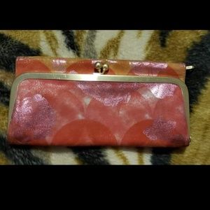 Hobo Rachel Sunrise Floral clutch